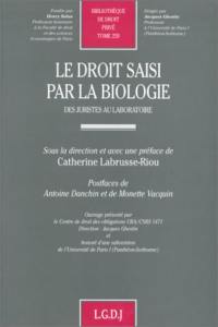 Le droit saisi par la biologie : des juristes au laboratoire