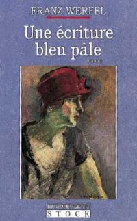 Une écriture bleu pâle