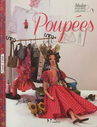 Poupées