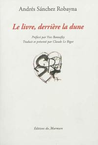 Le livre, derrière la dune