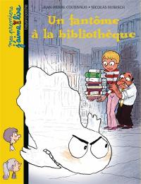 Un fantôme à la bibliothèque