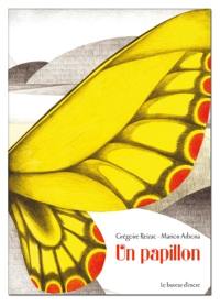 Un papillon