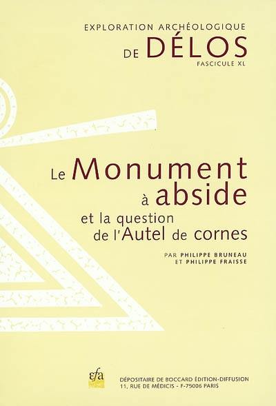 Le Monument à abside et la question de l'Autel de cornes