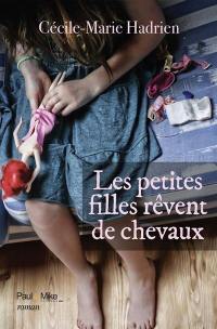 Les petites filles rêvent de chevaux