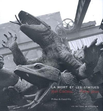 La mort et les statues