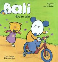 Bali. Bali fait du vélo