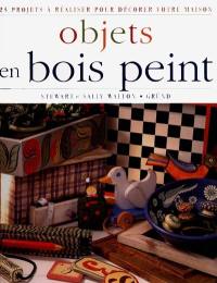 Objets en bois peint